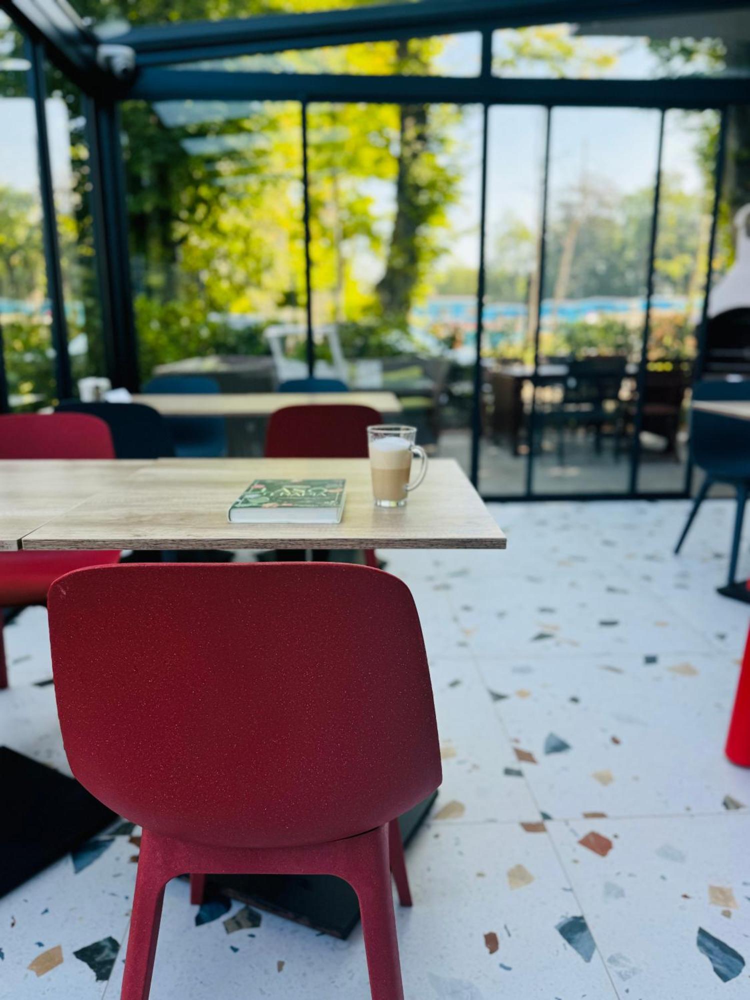 Holiday Siesta Pensjonat, Domki Ревал Екстериор снимка
